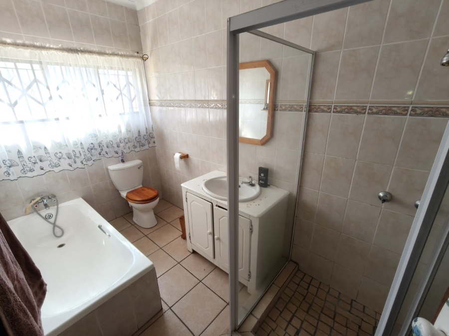 4 Bedroom Property for Sale in Protea Park North West